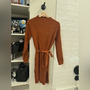 Elegant Brown Ribbed Knit Dress